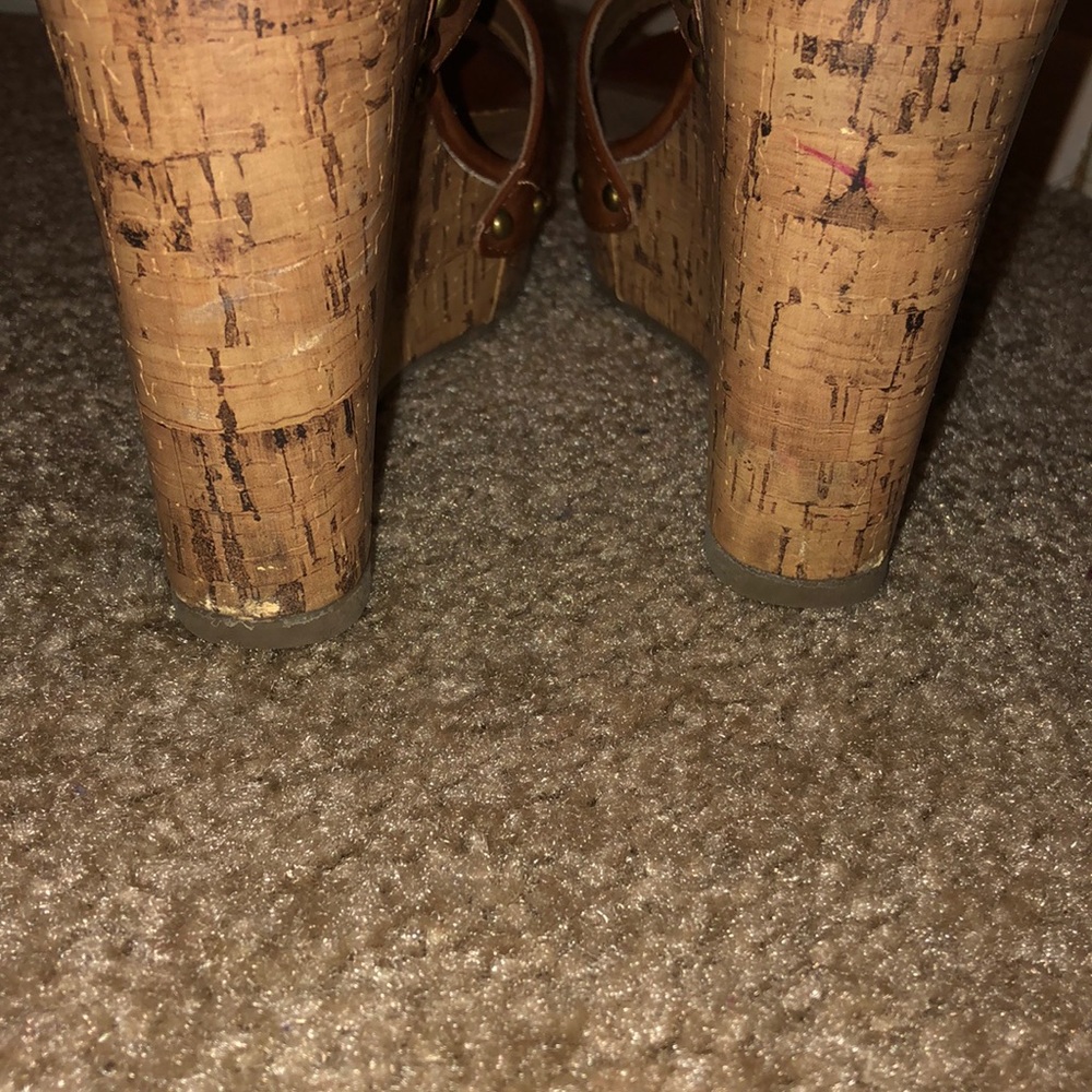 Brown wedges - Picture 4 of 4